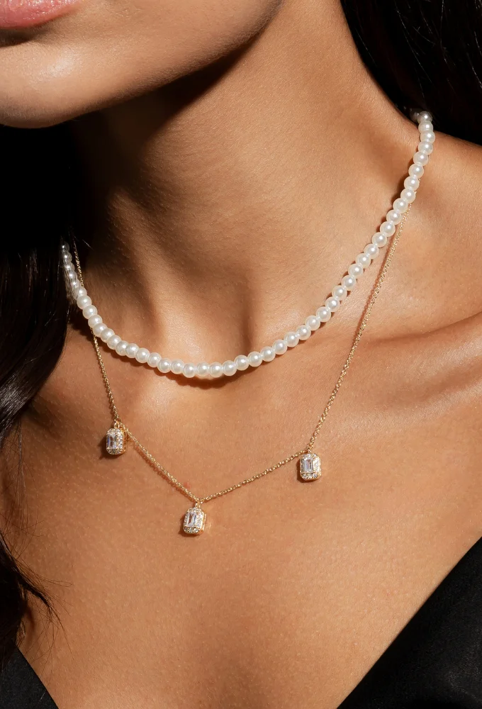 CHOKER ELEGANTE DE PÉROLAS